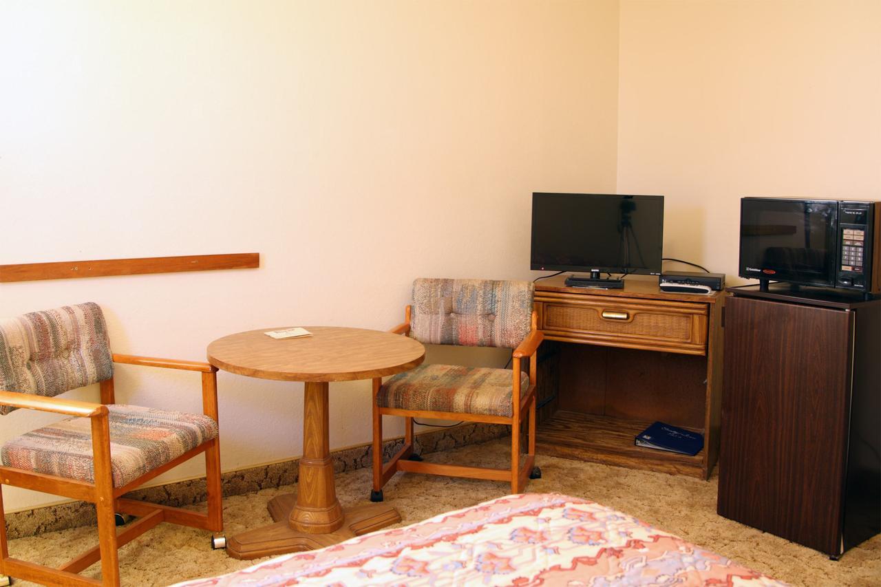 Dove Creek Inn Εξωτερικό φωτογραφία